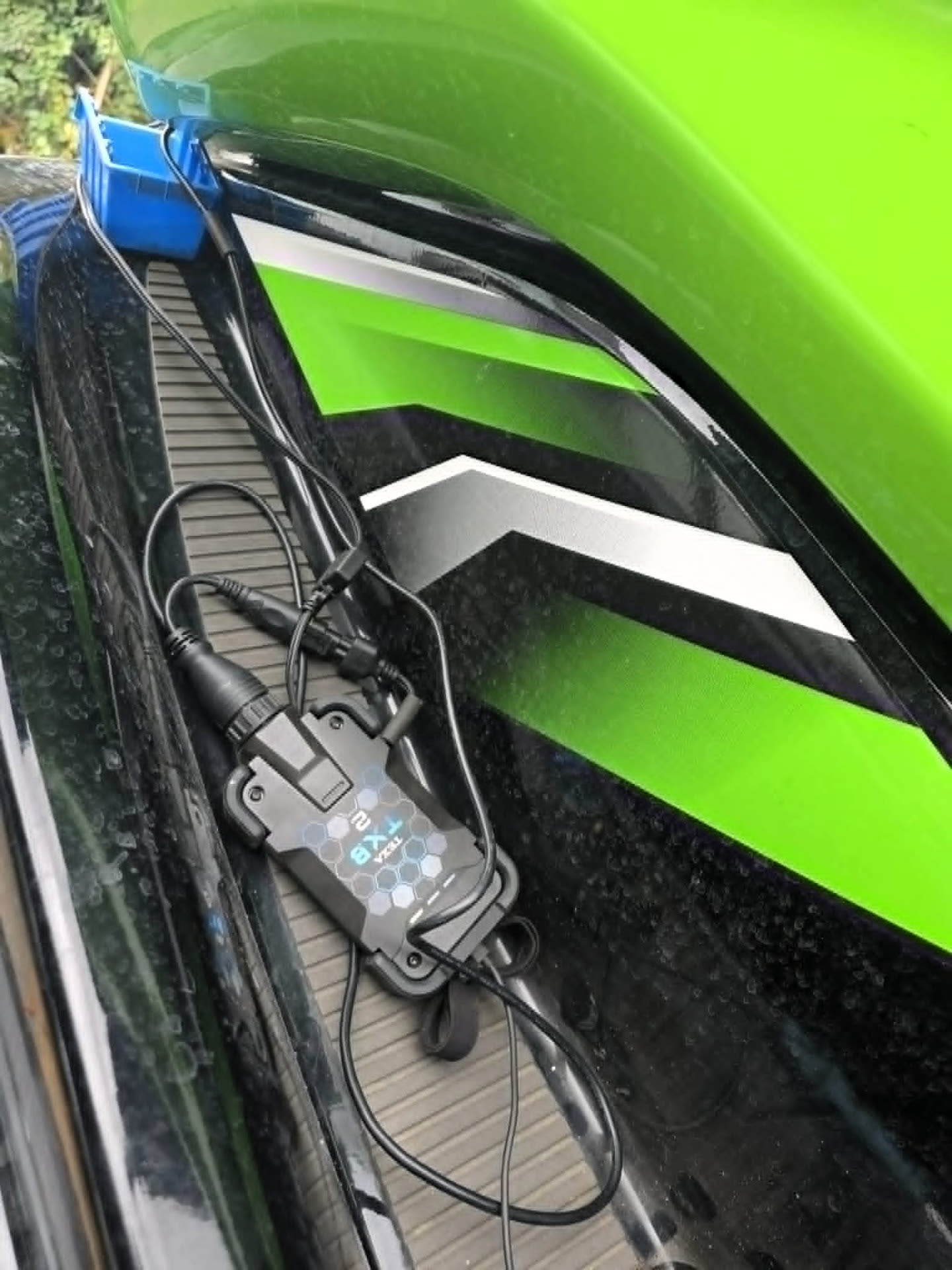 Podłączenie testera diagnostycznego do skutera wodnego Kawasaki